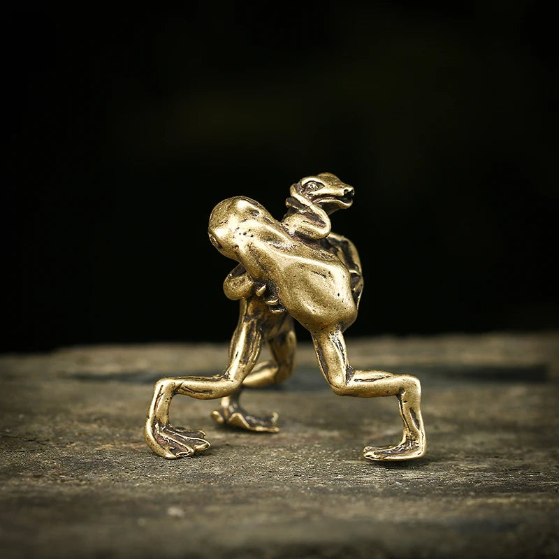 Antique Pure Copper Solid Frogs Wrestling Tea Pet Statue Brass Animal Table Ornament Accessories Home Decoration for Living Room