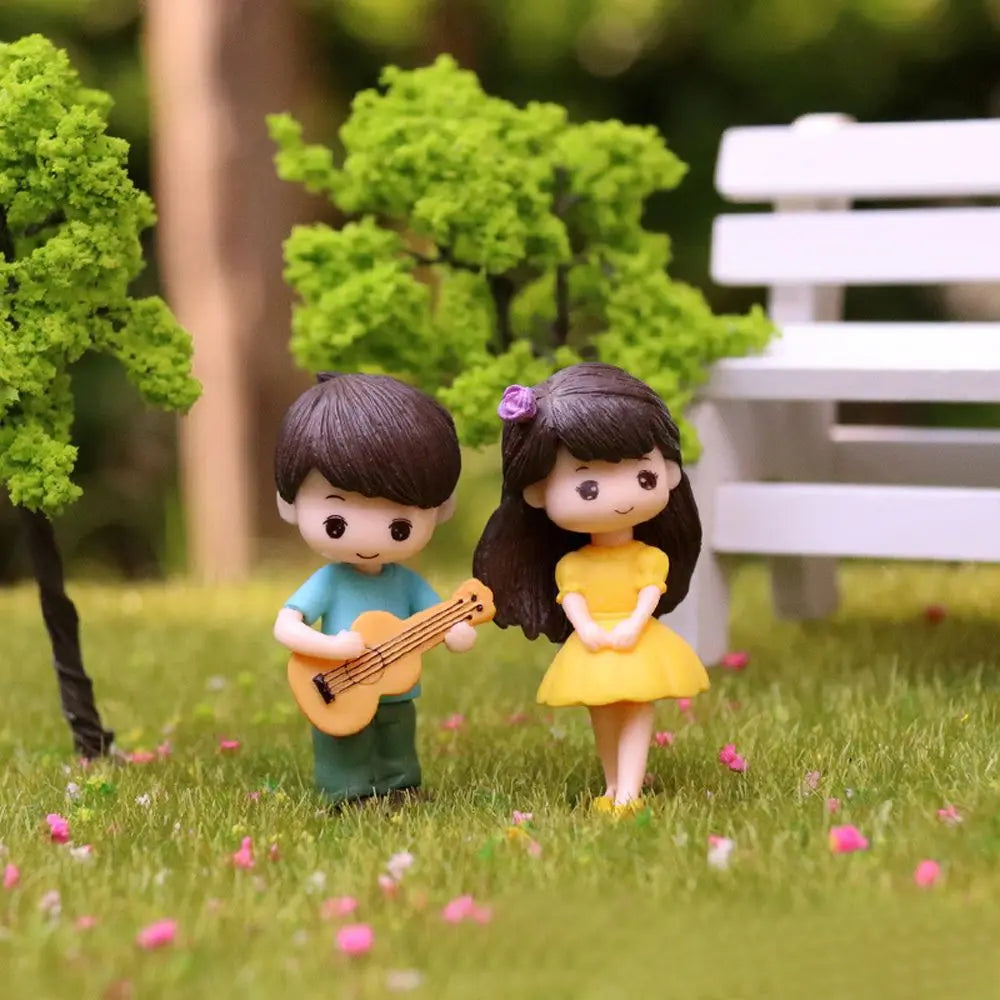 2pcs/set, Mini Boy Girl Guitar Sweet Couple Lovers  Figurines Craft, Fairy Dolls Valentine's Day Wedding Accessories Home Decor