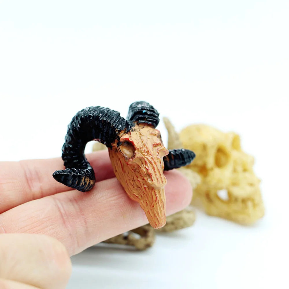 Gothic Punk Mini Animals Skull Model Wall Decor for Miniature Dollhouse DIY Handmade Furniture Desk Home Decor Dolls Accessories