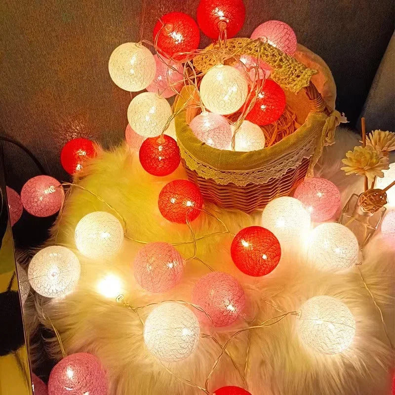 20 LED Cotton Balls String Lights Battery or USB Powered Fairy Garland Lighting Strings Christmas Holiday Xmas Party Decoration