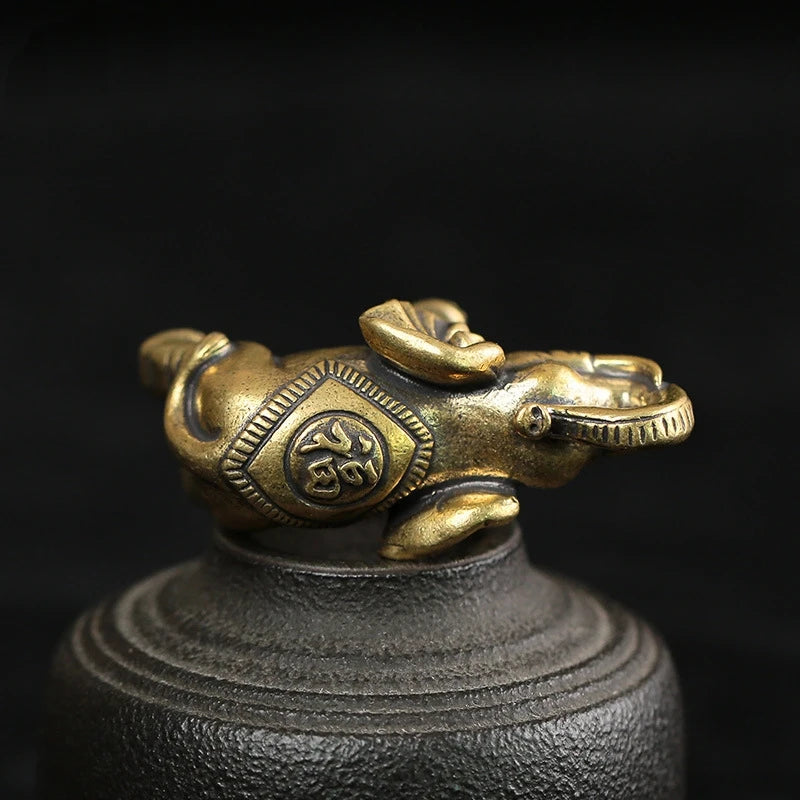 Antique Bronze Cute Elephant Miniature Figurines Desk Ornament Decorations Accessories Copper Animal Sculpture Home Decor Crafts